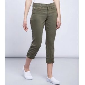 NYDJ Dayla Wide Cuff Capri in Topiary w/ Lift Tuck Technology - NWT - Size 6